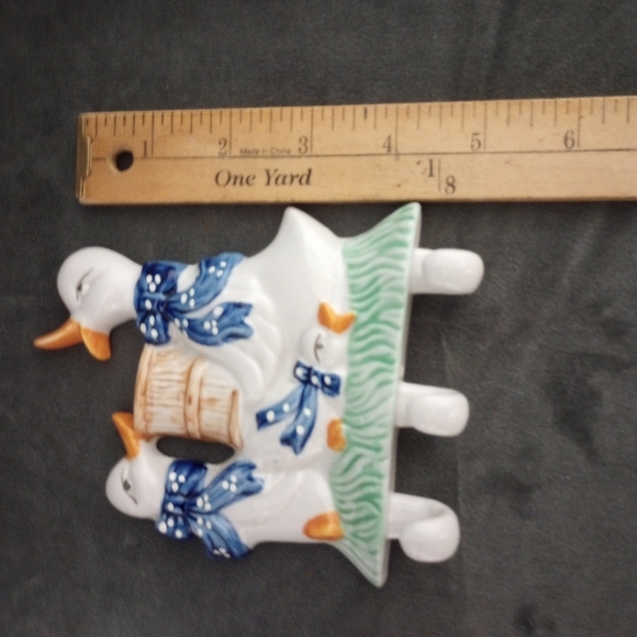 Vintage Ceramic Duck Wall Hooks EUC - Picture 4 of 5